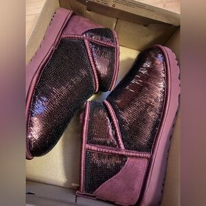 Brand new UGG classic ultra mini mirror ball